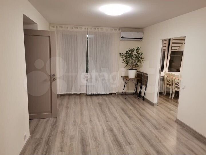 2-к. квартира, 48 м², 6/17 эт.