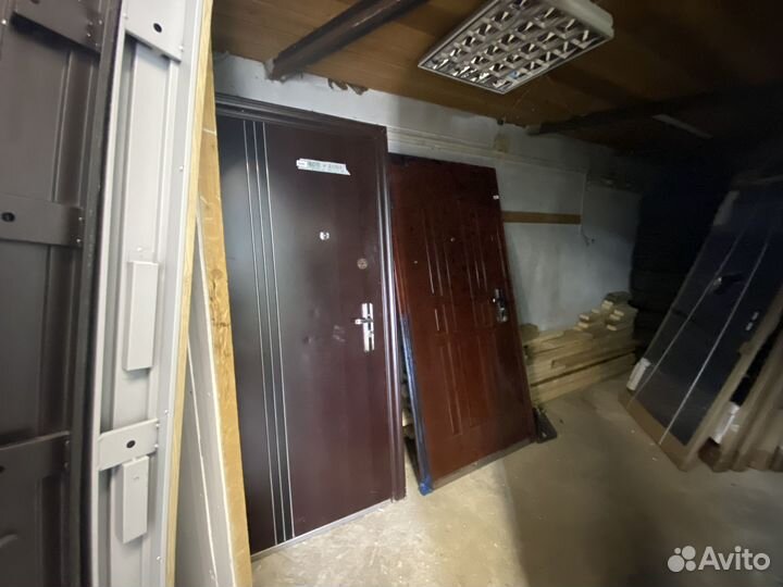 Дверь входная металлическая бу