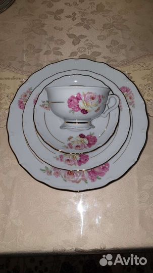 Набор столовой посуды на 12 персон