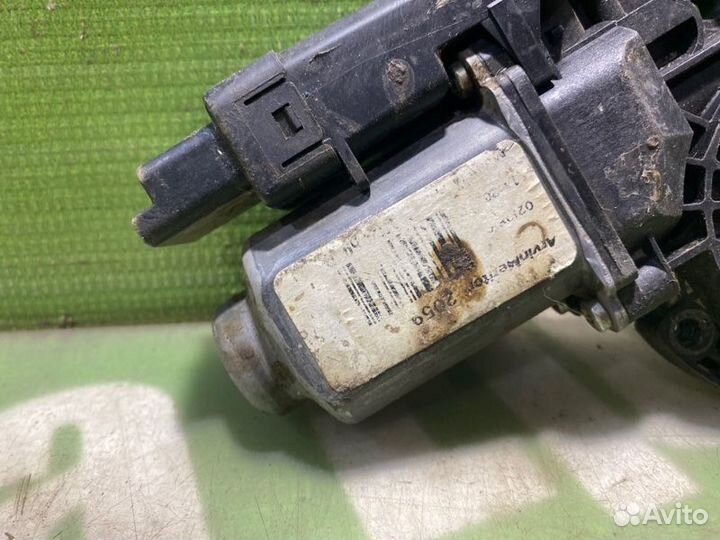 Мотор стеклоподъемника задний левый Kia Ceed G4FC