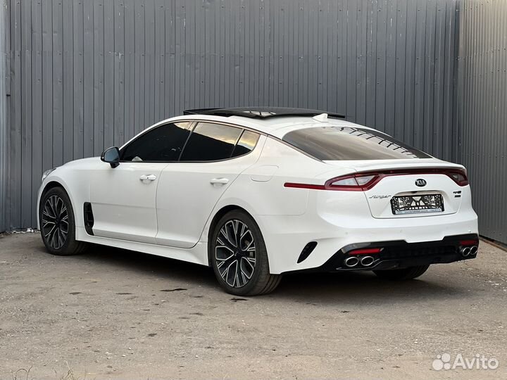 Kia Stinger 2.0 AT, 2019, 84 509 км