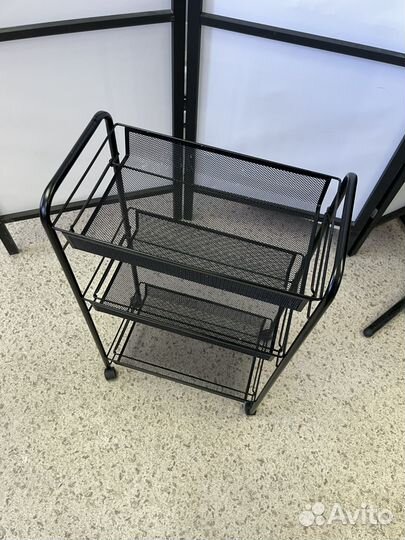 Тележка парикмахерская