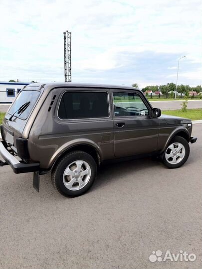 LADA 4x4 (Нива) 1.6 МТ, 2017, 27 000 км