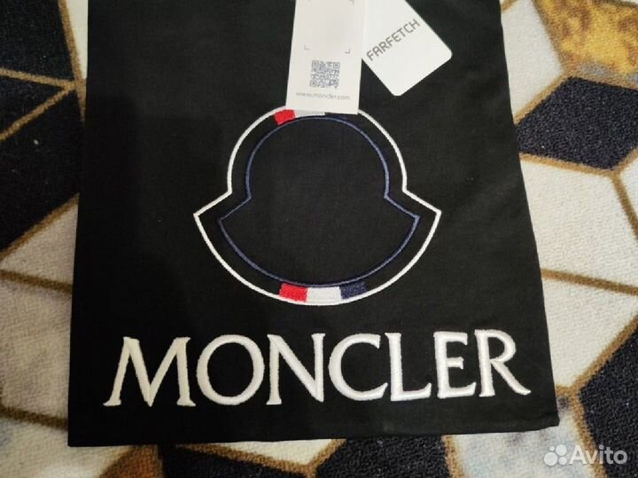 Футболка moncler