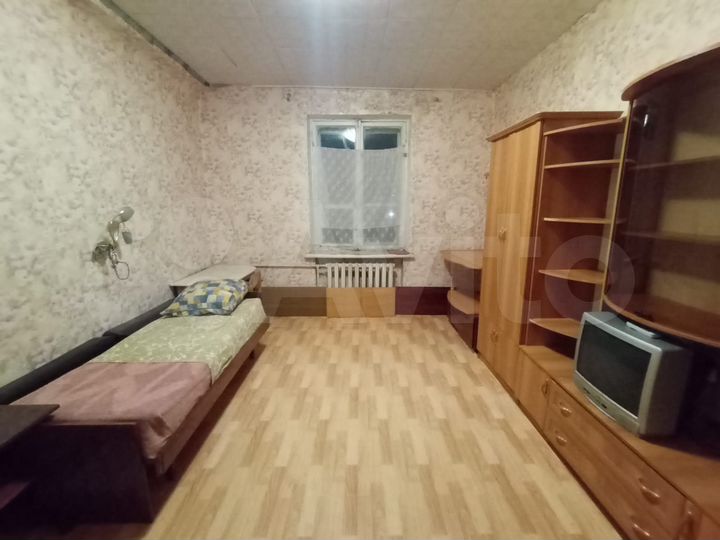 Комната 18 м² в 2-к., 3/3 эт.