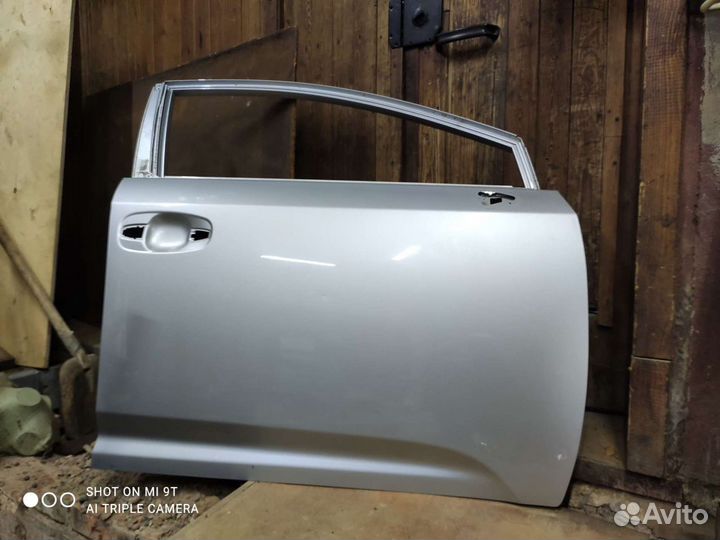 Дверь передняя правая avensis t270