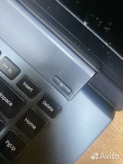 Топовый ультрабук Samsung i5 8озу SSD 240