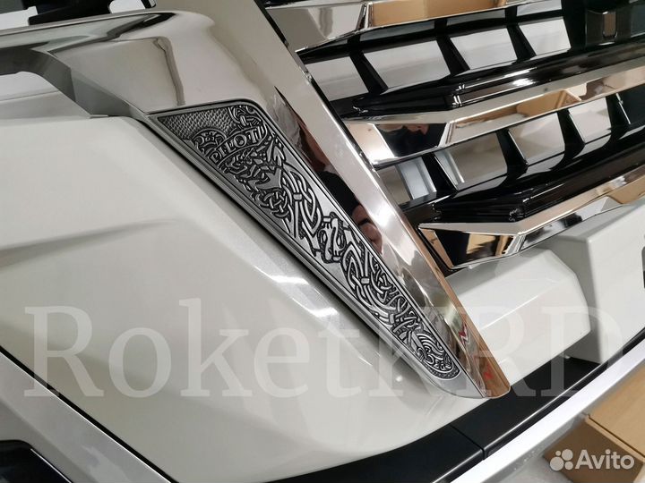 Обвес toyota land cruiser 200 16г Limgene Белый