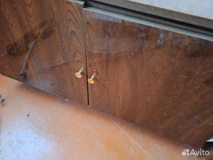 Тумбочка под телевизор