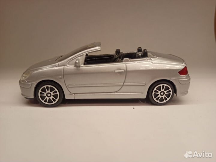 Модель Peugeot 307 cc 1:43