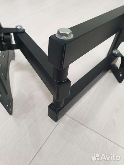 Кронштейн для телевизора