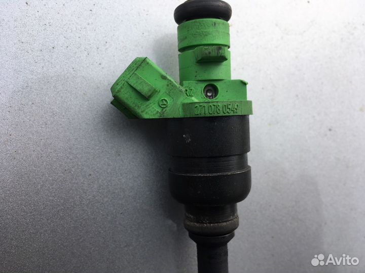 Форсунка инжекторная Mercedes Benz W203 1.8