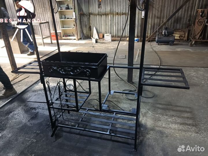 Мангал с крышей