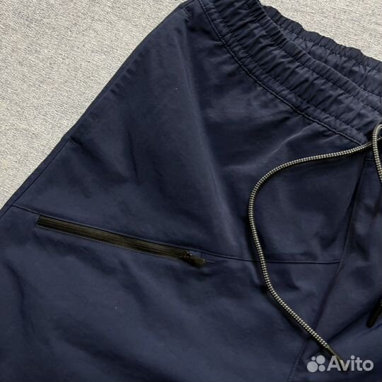 Шорты Reebok Размер М оригинал