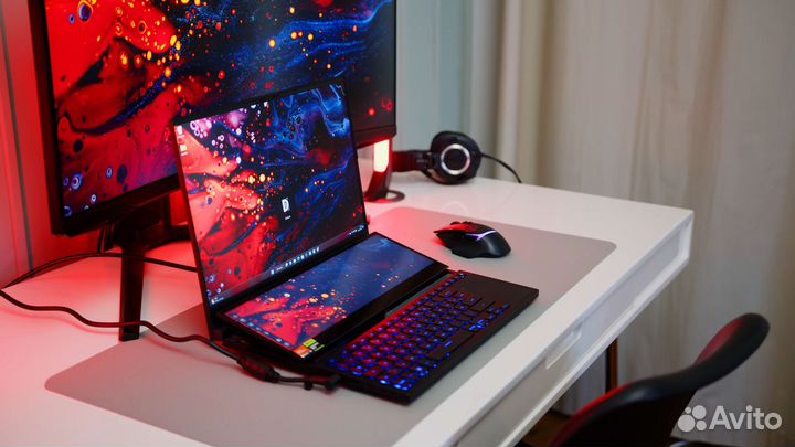 2 Дисплея Asus ROG Zephyrus Duo 16