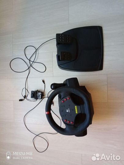 Logitech momo racing