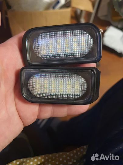 Подсветка номера Mersedes Benz W203 W209 C209 R230