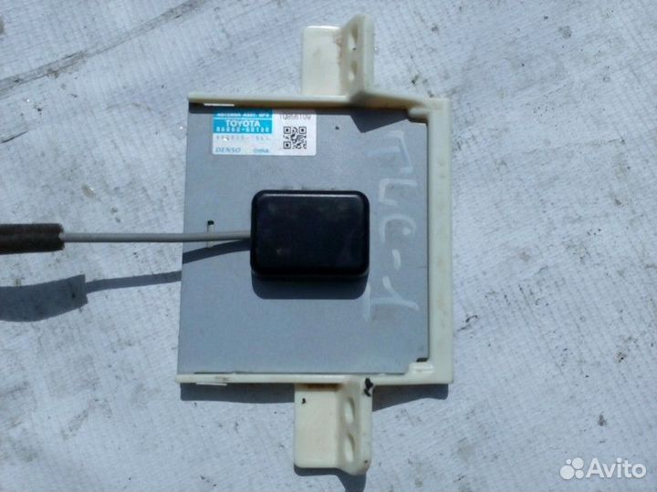 Антенна Toyota Land Cruiser 200 1vdftv 2008