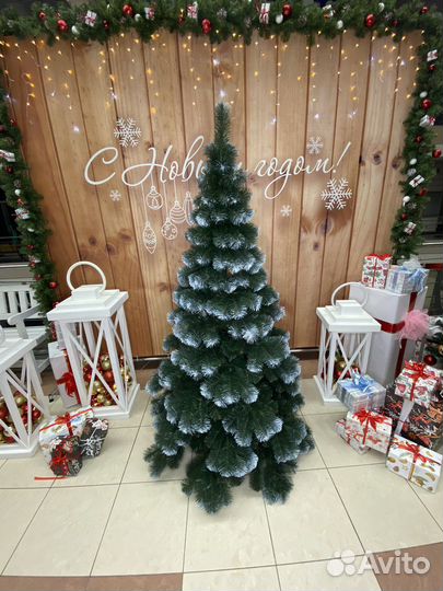 Елка искусственная заснеженная