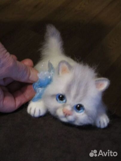 Валяный реалистичный котенок игрушка ручной работы