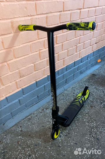 Трюковой самокат новый