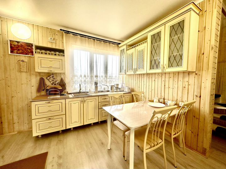 Коттедж 160 м² на участке 18 сот.