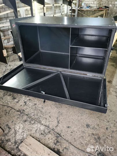 Инструментальный ящик на грузовик