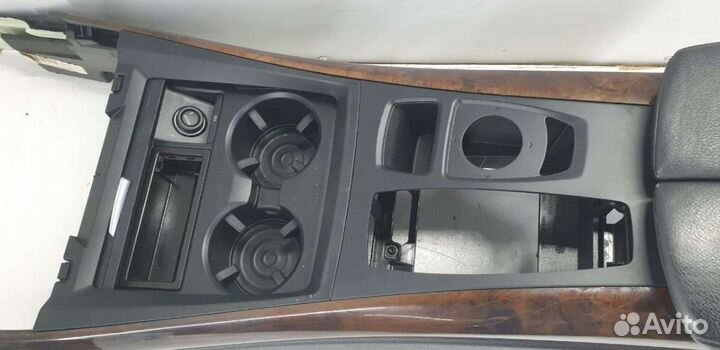 Подлокотник bmw x5 e70 (2007 - 2013) 4.8 6844136