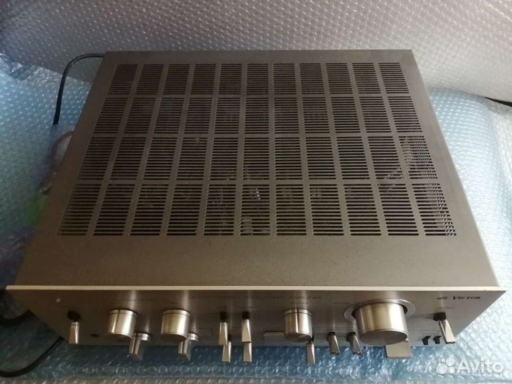 Усилитель Victor JA-S71