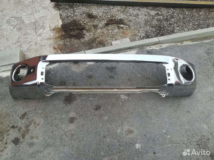 Toyota tundra 2008 бампер передний