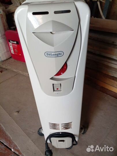 Масляный радиатор DeLonghi