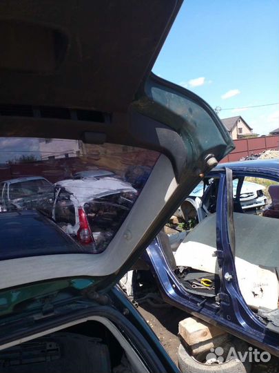 Крышка багажника Фольксваген Гольф 4