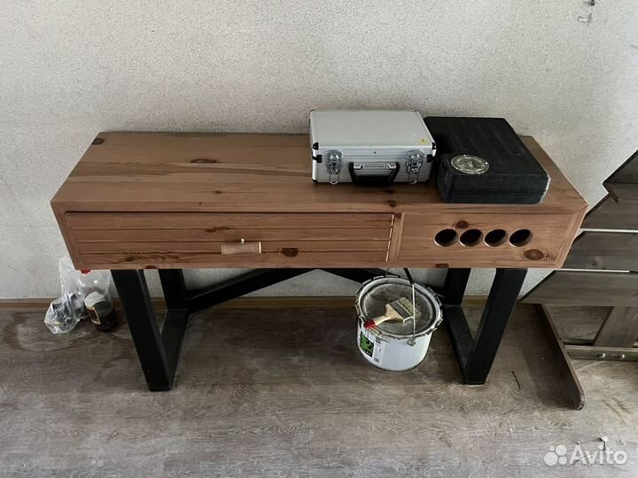 Рабочее место для барбера тумба