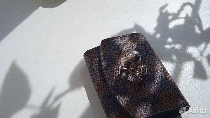 Louis Vuitton. мужской аксессуар