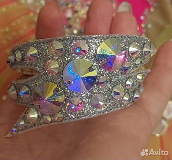 Украшение для художественной гимнастики