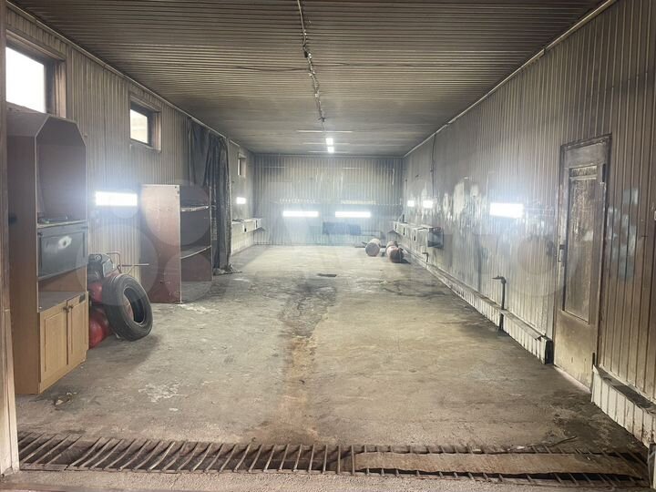 Гараж, > 30 м²