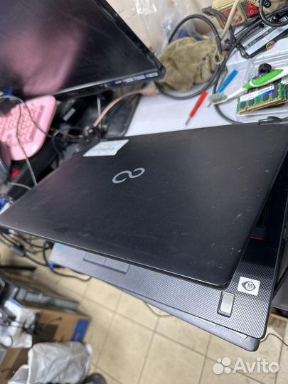 Японец Fujitsu e5511 i5-1135g7/8/256/ISP