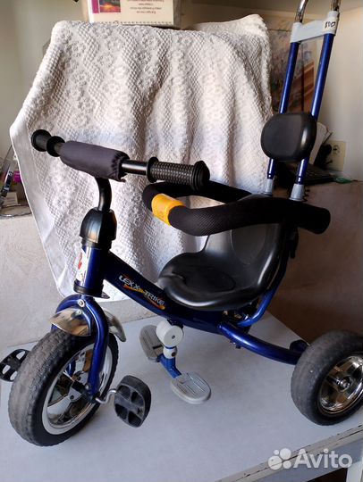 Детский 3х колесный велосипед с ручкой бу