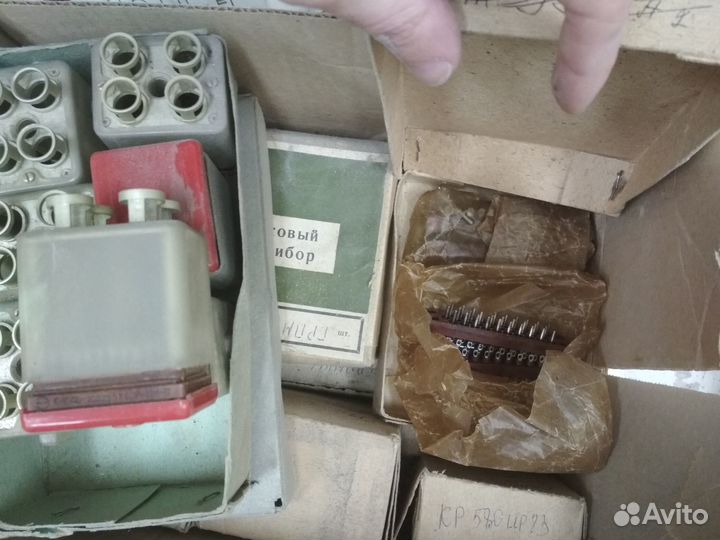 Разъёмы от советской военной техники разные