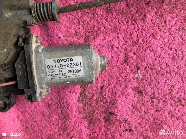 Стеклоподъемник на toyota cresta JZX100 1jzge