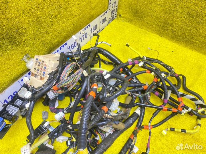 Коса под торпеду передняя Toyota Sequoia