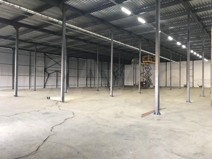 Сдам складское помещение, 1600 м²