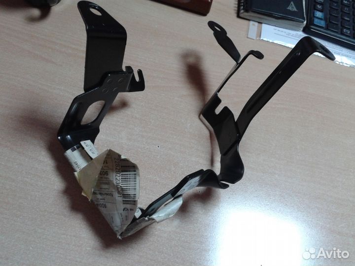 Кронштейн гидравлического насоса VW Polo/ Skoda