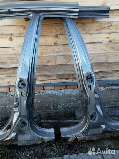 Капот Honda Domani