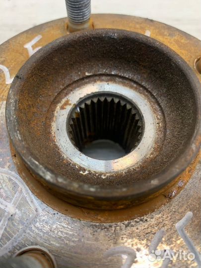 Ступица передняя правая Nissan Teana J32 VQ25DE