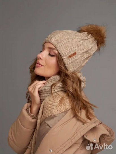 Шапка +снуд новый комплект