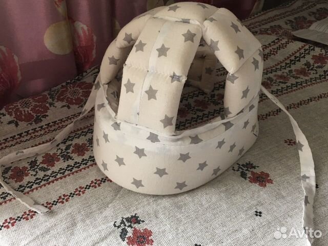 Шлем на голову ребенка от падений