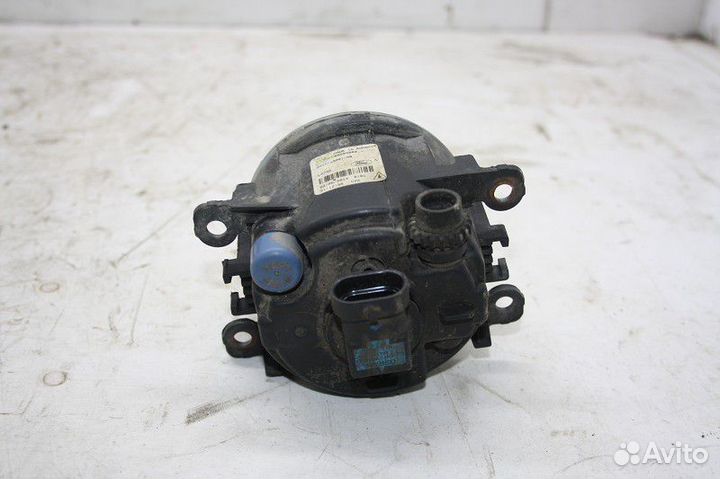 Фара противотуманная правая ford focus III 2011