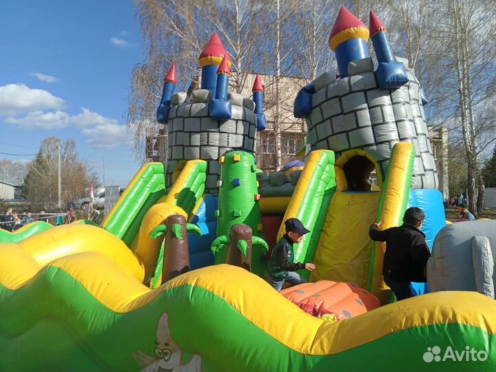 Надувной батут Спанч боб