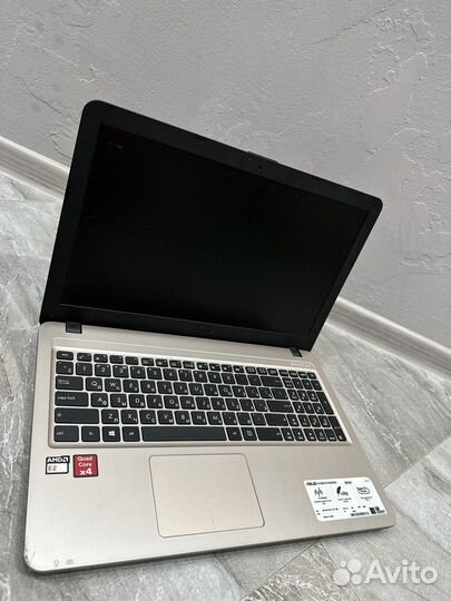 Ноутбук asus